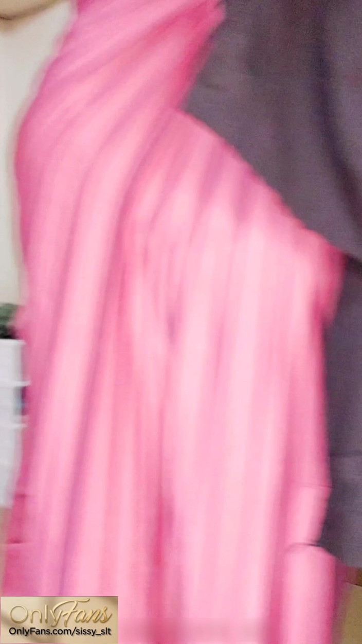 Sissy Slut Simran: Futai cu transsexuală cu voal hijab cu vibrator