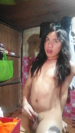 Reynaldo6: 내 방에서 섹스하자 아빠는 나중에 날 따먹을거야