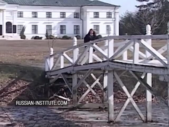 Russian Institute: Quan hệ tình dục qua đường hậu môn ngoài trời với...