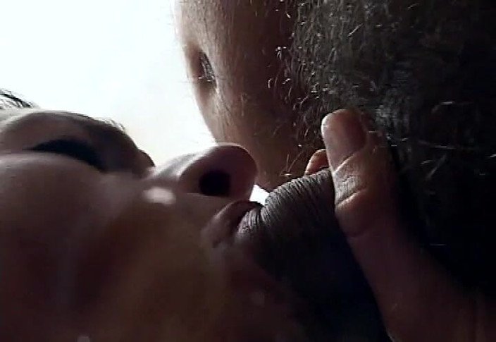 Italian swingers LTG: A brunette milf gets fucked in her open ass withpleasure -...