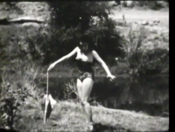 Vintage Usa: Si jalang muda seksi suka bermain dalam video seksi vintaj
