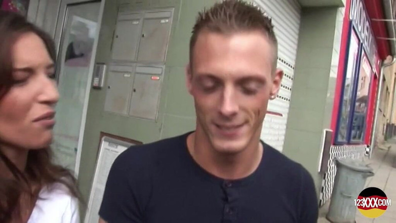 123XXX - Fucked Amateurs in Germany!: Awek si rambut coklat Eropah dengan tubuh sempurna dipikat untuk...