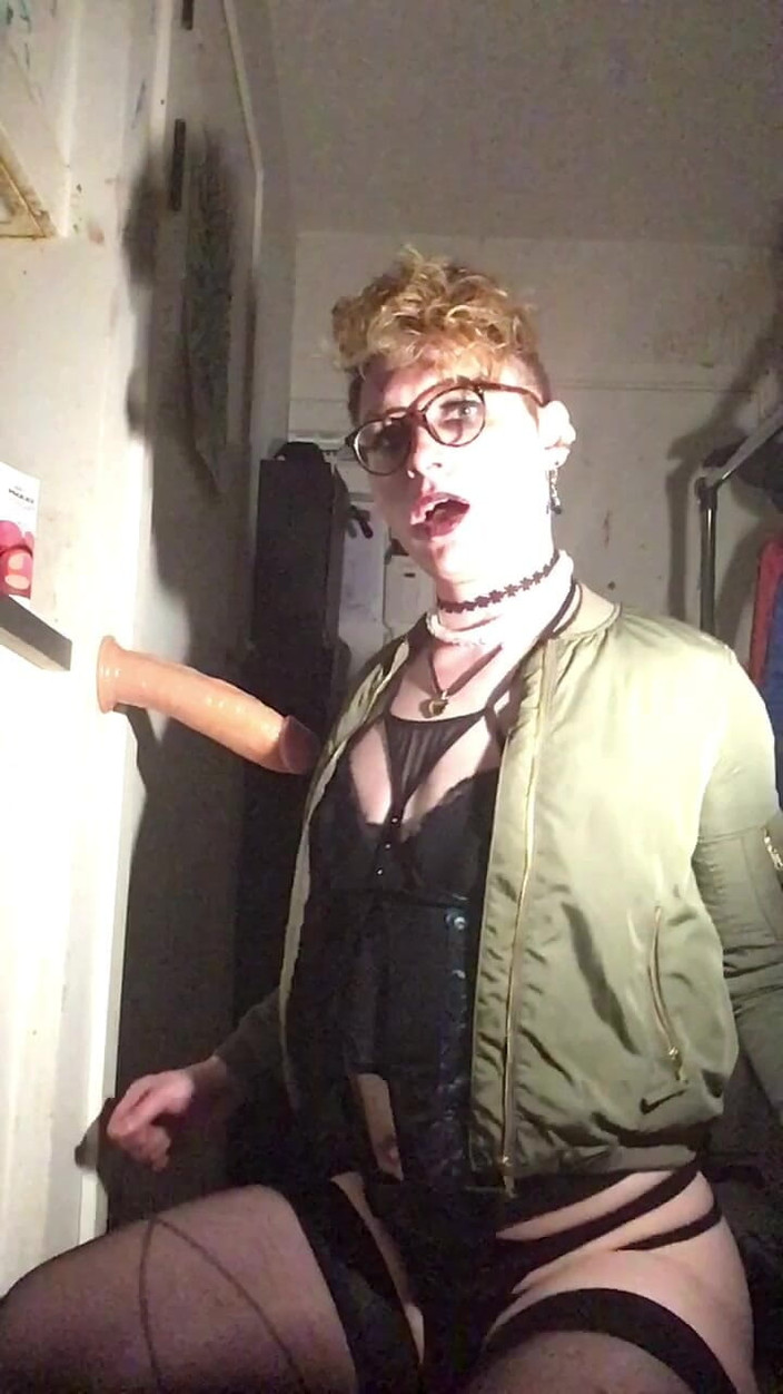 Sissy Cindy Slut: कामुक Sissy