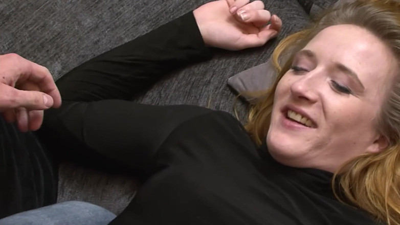 SEXUAL SIN: Dirty Fuckers Scena 4_skinny Ruda Sabrina J cieszy się creampie w...