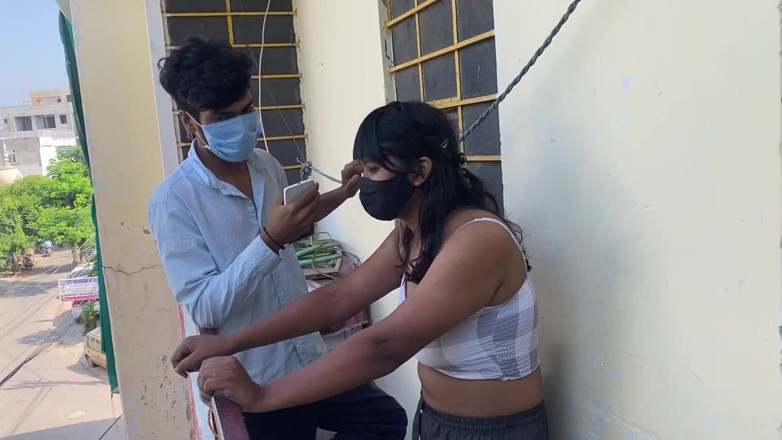 Indian Teen Girl's: Seks na świeżym powietrzu przyrodni brat i przyrodnia siostra na zewnątrz...