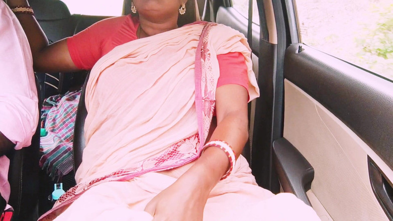 Telugu honey lips: Telugská služka a sex v autě na lesní silnici