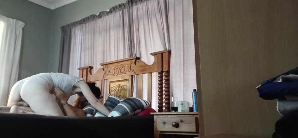 Bigjoefuckalott: Kesenangan teman sekamar