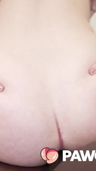 Taze yüz pawg dadbod büyük zenci yarağı tarafından sikiliyor