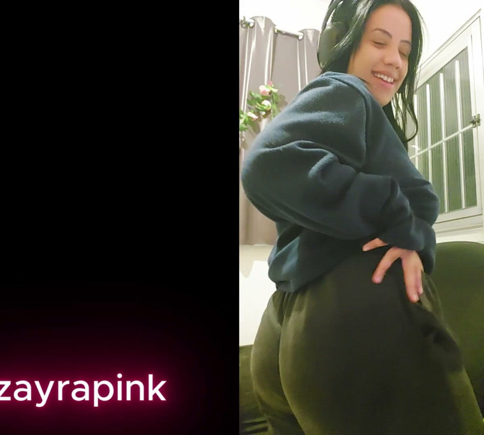Zayra Pink: Gorąca Cavalada pokazuje swój brazylijski tyłek Gringo