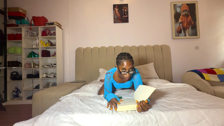 Spicy perry: Book Reading Session with Spicyperry Part 1
