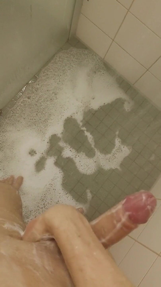 White Young Skinny Boy Under the Shower Piss and Cum (Bayer)