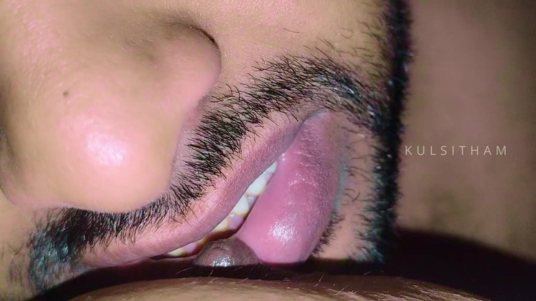 Kulsitham: Vingerneukende nieuwste Mallu-lerares video