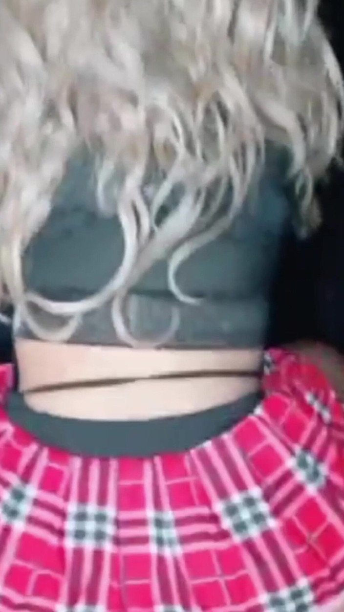 Barbietransxxxx: Vorresti Vedermi in Questa Posizione, Penetrata, Super Dilatata E Farmi...