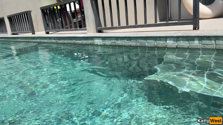 Katty West: Sledování páru, zatímco šukají v hotelu