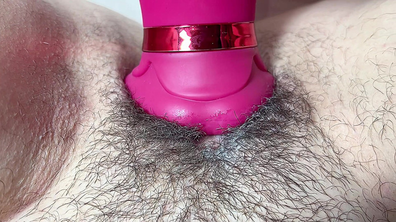 LolaLola: Extreme Licking and Sucking Tight Virgin with Close-up!