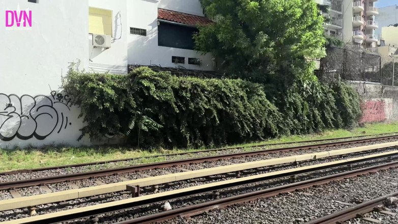 DivinaMaruuu: Halkın Içinde Seks! Tren Raylarında!