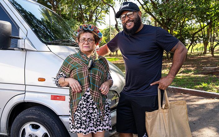 MaturePickup: Analfick mit abgeschleppter alter oma