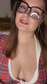 Dal jsem si A s hračkou do svého zadku v oblečení