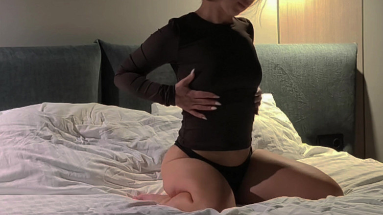 xKeryB: Cute Babe Masturbate Pussy and Squirt Orgasm After College