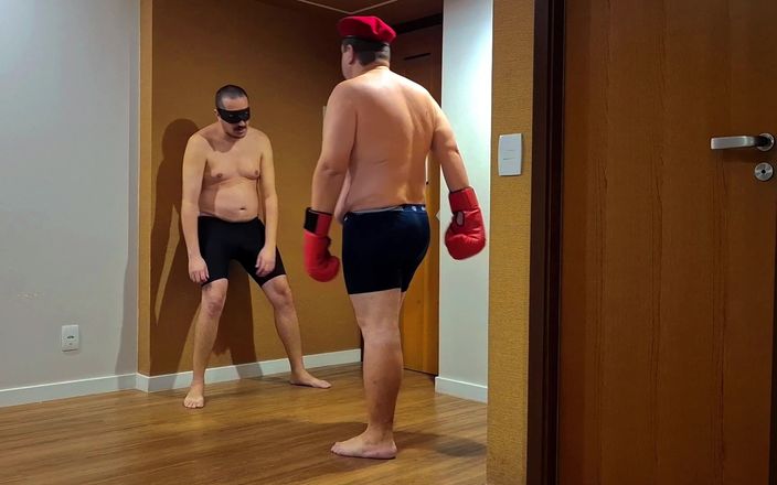 Combat and fetish: कप्तान ने जॉबर को गिरफ्तार किया, और अब वह भुगतान करेंगे