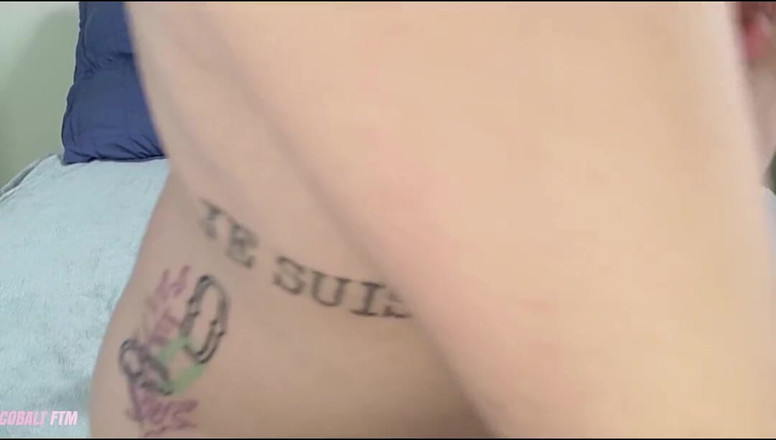 Cobalt FTM: Дрочка ногами и трах с дилдо до сливочного сквирта