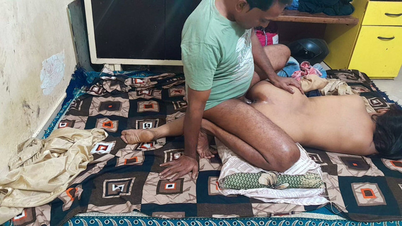 Hot Indian Aunty: Beautiful Indian MILF Romantic Night with Her Hubby