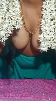 Bini rumah panas Tamil India berkongkek