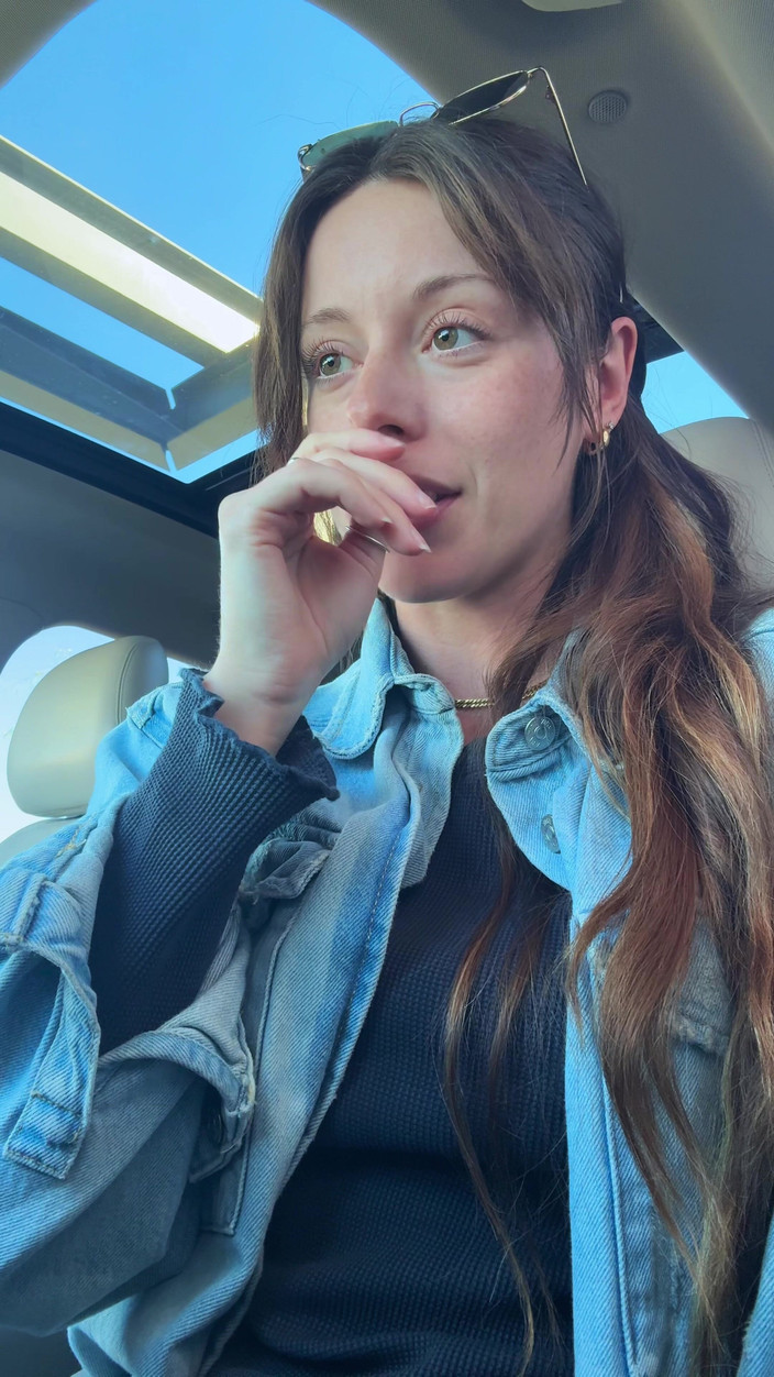 Nadia Foxx: Отримую смачну каву в Арізоні!