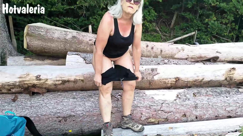 Hotvaleria: Mijo gosta de mijar ao ar livre