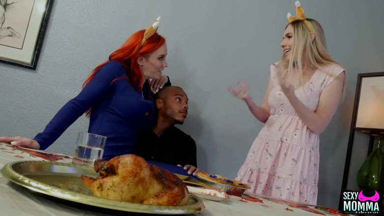 Sexy Momma XXX: Stepmommy and stepdaughters Thanksgiving treat!