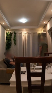 Новий Подолотра прийшов додому, щоб виконати свій фетиш