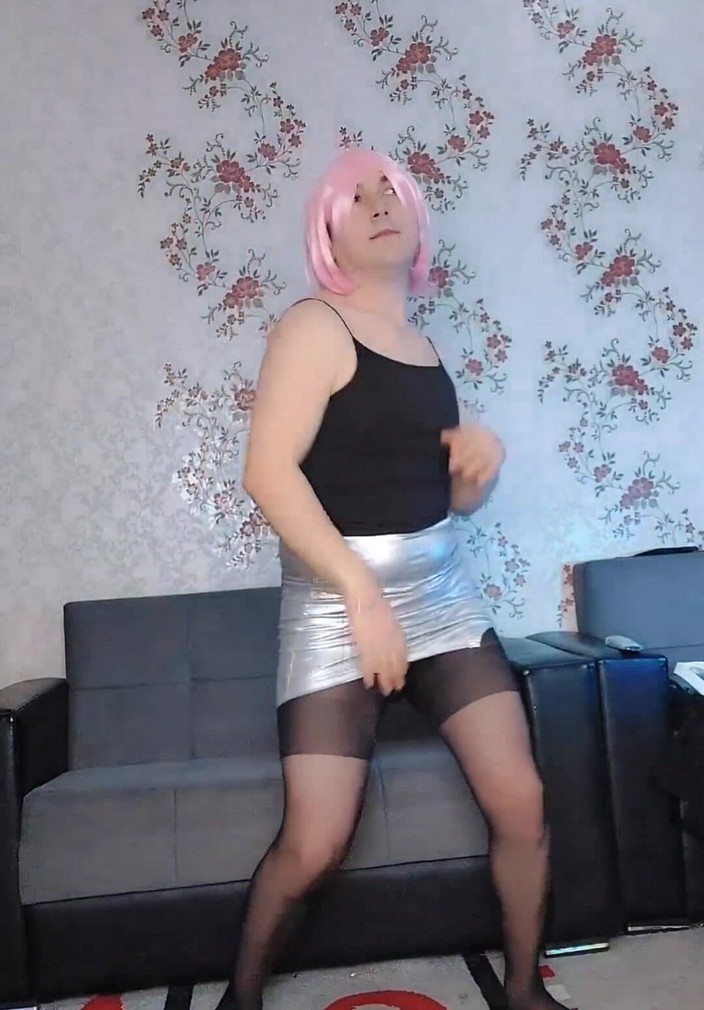 Kitty_Cross: Shemale cycki masturbacja cieszy się uroczą Ladyboy