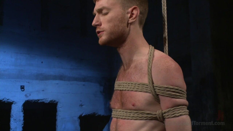 30 Minutes of Torment: Экстремальное водное мучение и дилдо Bad-Dragon