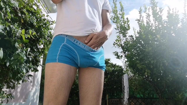 Rafael Torreano: एक कॉफी और एक cig 8n अंडरवियर होने से मेरी सुबह की दिनचर्या देखो जब तक कपड़े उतारना और हिलाना