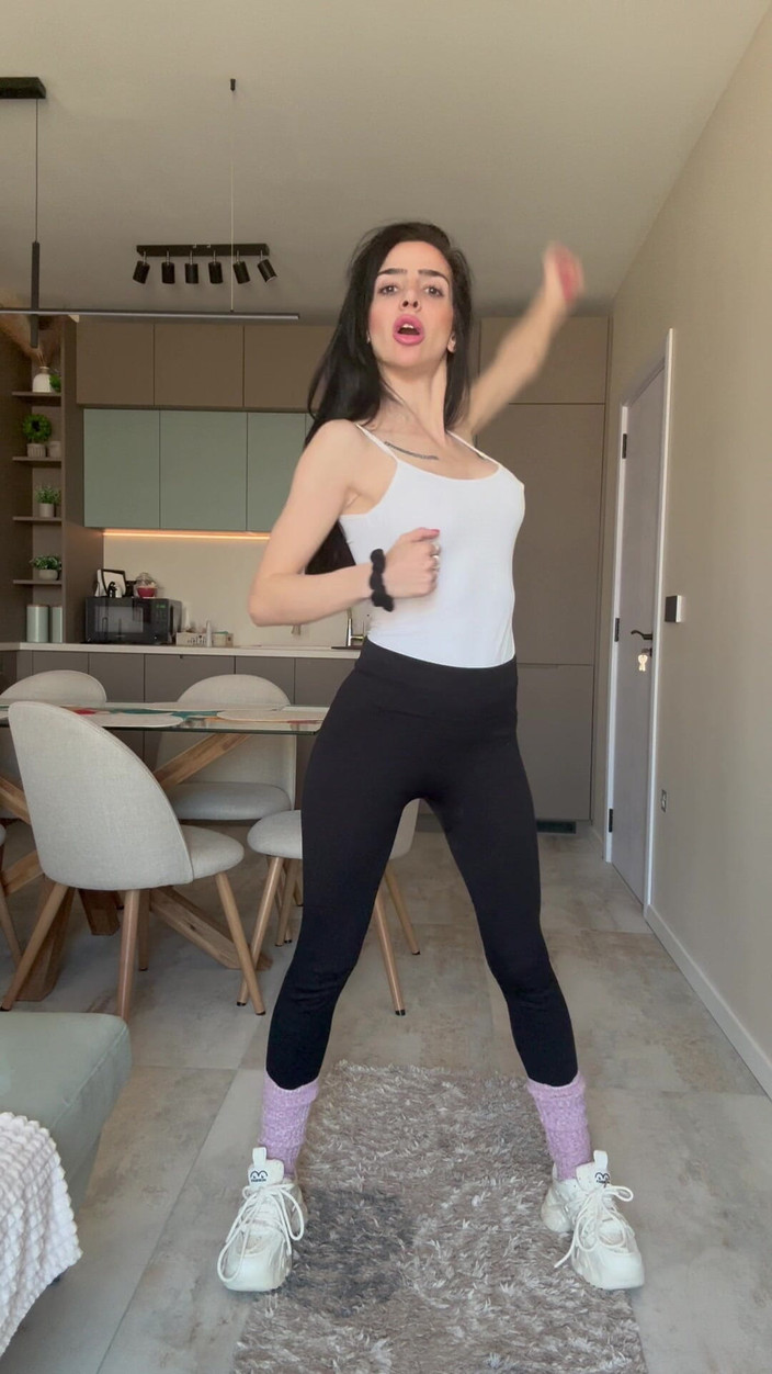 silicone_brunette: Latihan Pagi