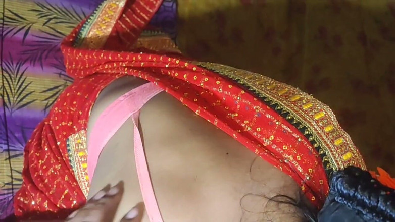 Seks: Hot Desi Bhabhi Fucking – Hindi Desi Video