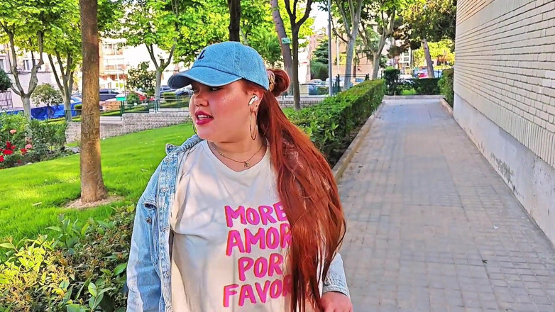 Latincurvyredhead: La femme de mon demi-frère me demande de l’aider à réaliser...