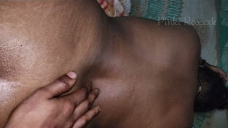 Pinki Roxxxk: Desi Village Couple Fat Wife Skinny Husband