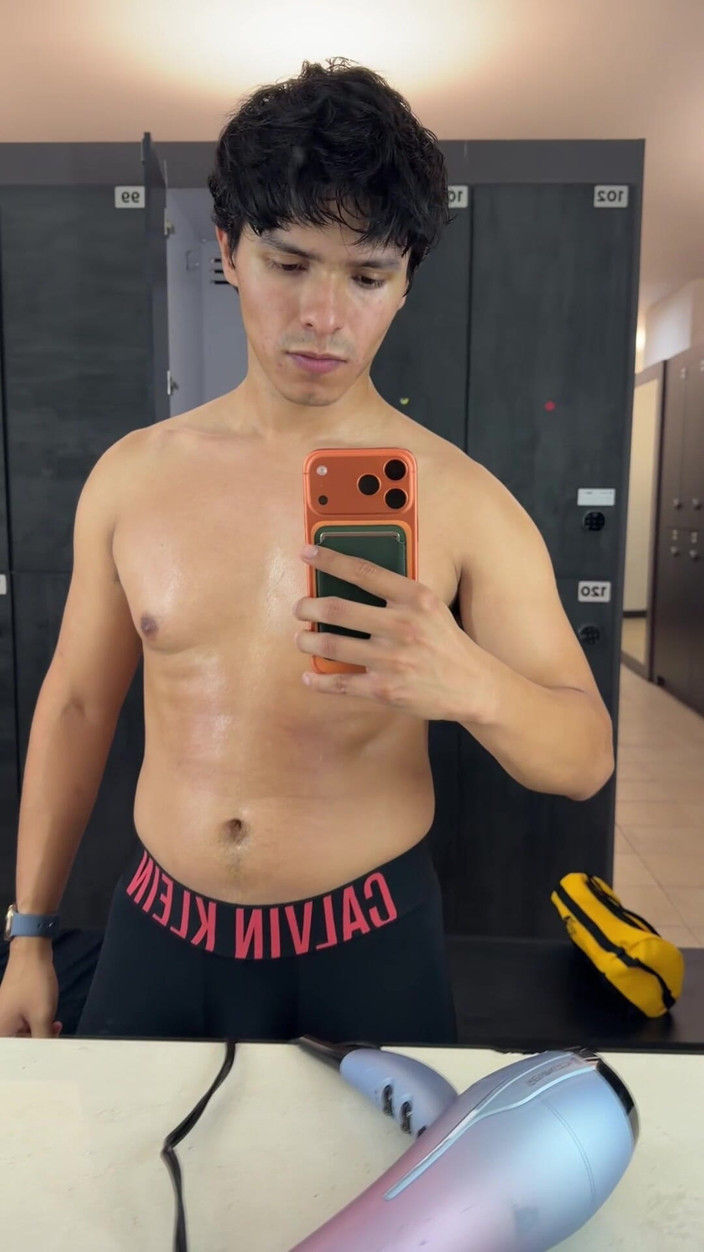 joanraay: Showering at the Gym with the Door Open