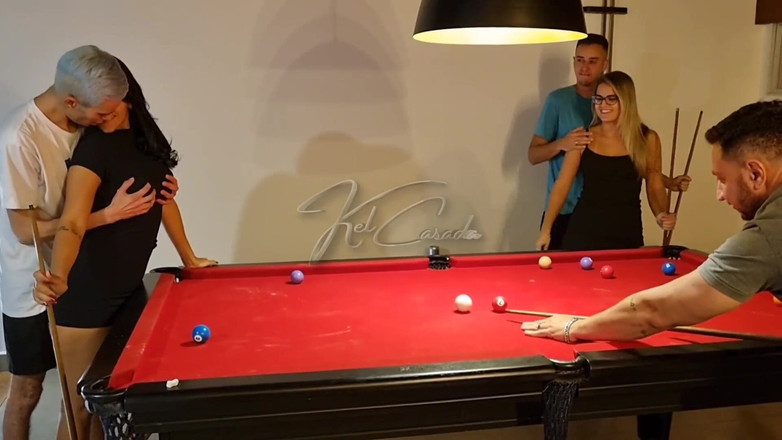 Kel Abate: Gorące dziewczyny chciały nauczyć się grać w basenie i skończyło...