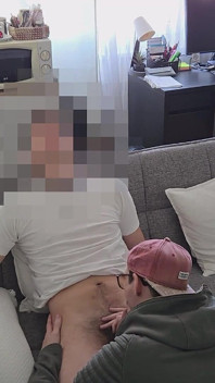 Mike'ı Çiftçiyi Emiyor Ve Sonra Twink Kuryesi 4'lü Grup Seks Için Katıldı (bölüm 1)