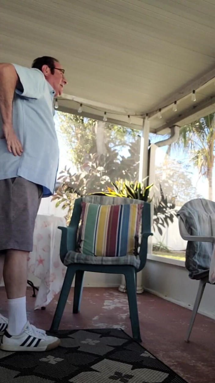 Hotdaddy: Cuming Outside