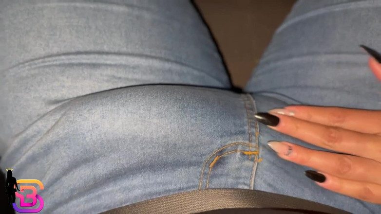 Bruna Santiny Hetero: Я дразнил этого ублюдка, пока он не остановил машину и не трахнул меня очень горячо, кончая мне в маленький рот в конце