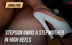 Anna Fire: Nevlastní syn vlastní nevlastní matku na vysokých podpatcích