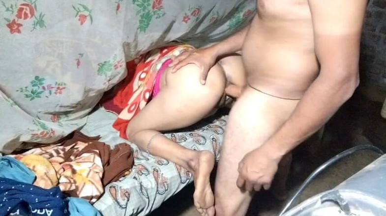 KMM: Üniversiteli kız arkadaşının götünü sikiyor