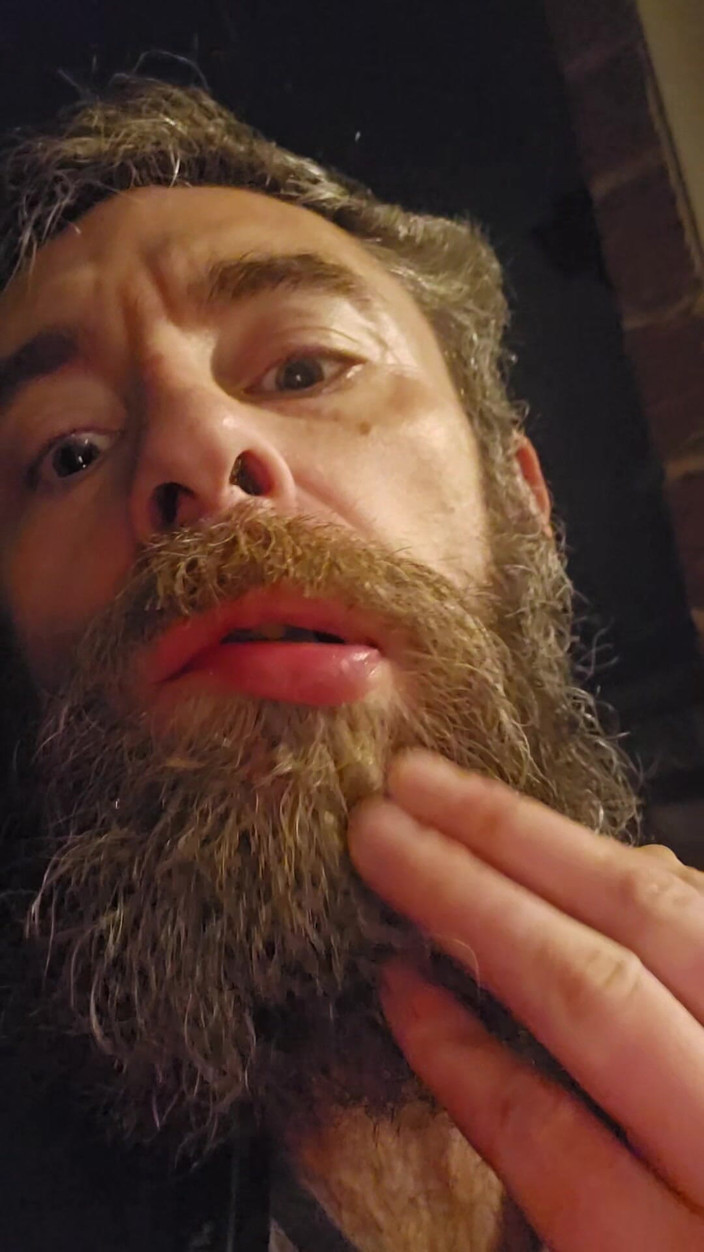 Smoking stoker: Masturbare și fumat cu pișare