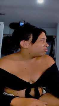 Midget Undressing for the Show
