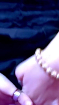 Buena follada con Lou Ann, una amateur francesa con magníficas tetonas naturales