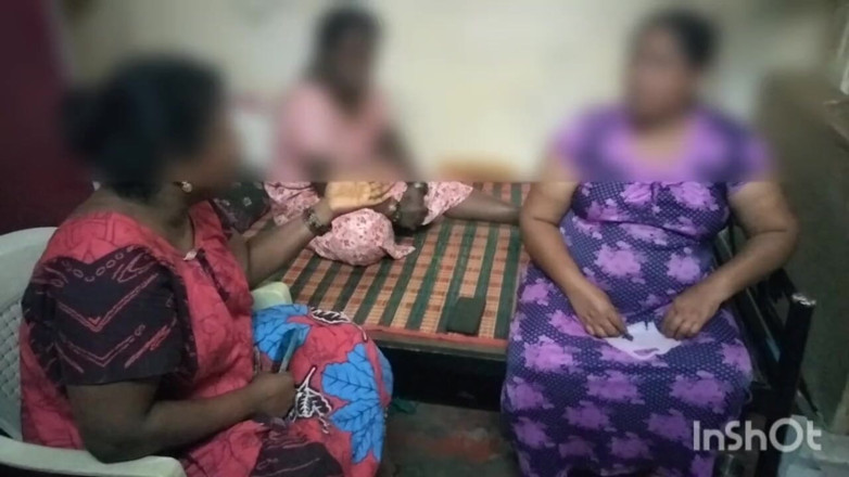 Tamil lesbian: Горячая дискуссия с тремя тетушами