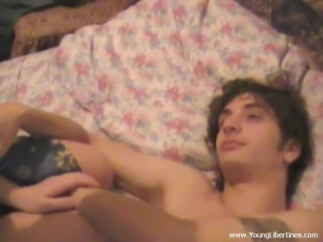 Young Libertines: Sperm en iyi cilt losyonu